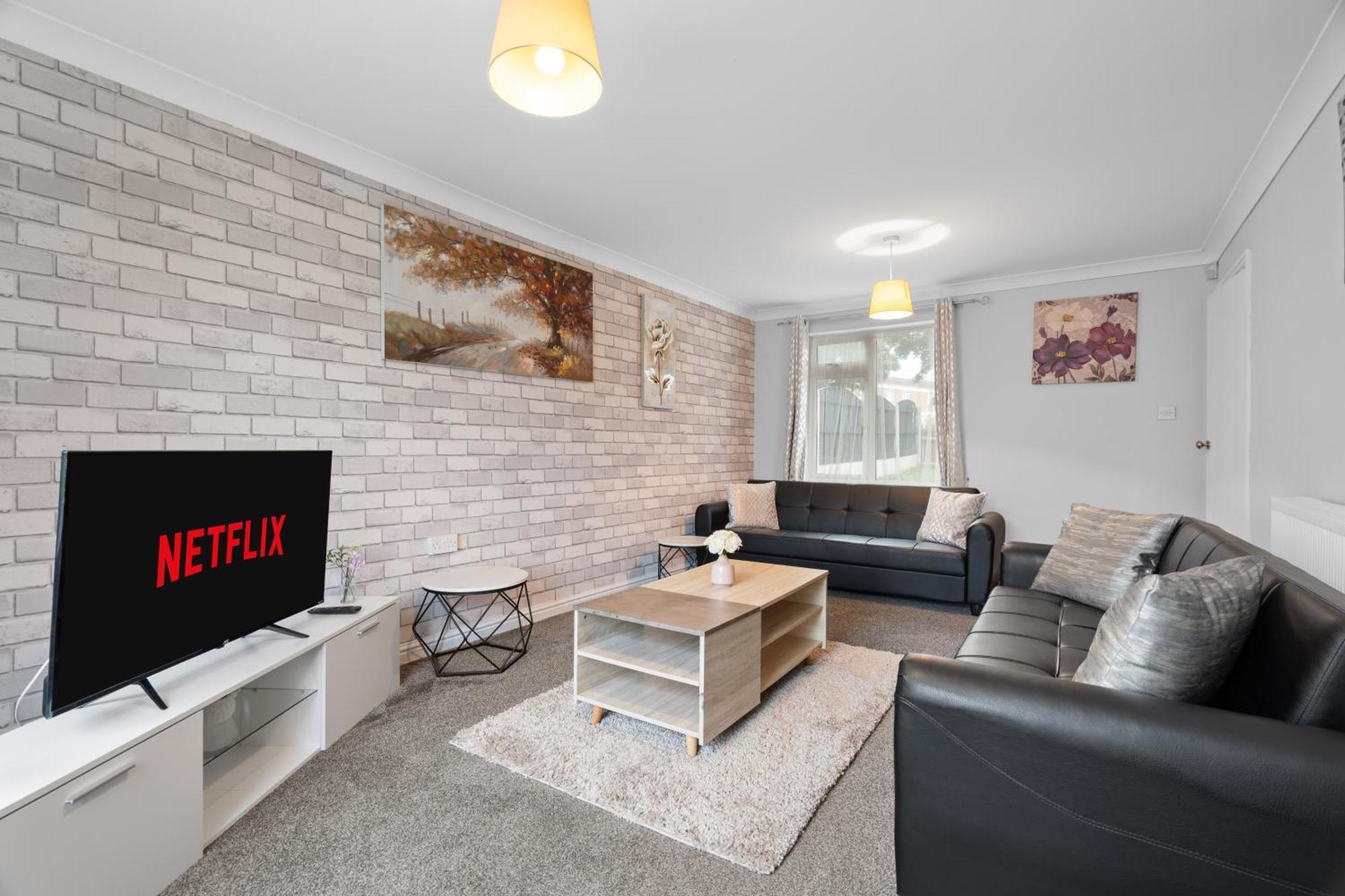 A Charming 3 Bed Home Next To Nec And Birmingham International Airport Marston Green エクステリア 写真